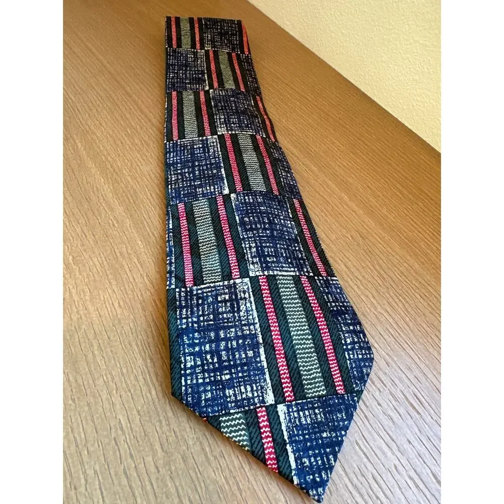 Stefano Milano Men Neck Tie Made In Italy 100% Silk Geometric Blue Red Green